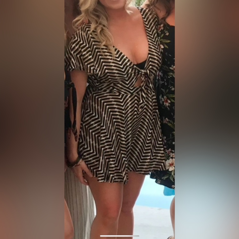 Romper - Picture 2 of 2